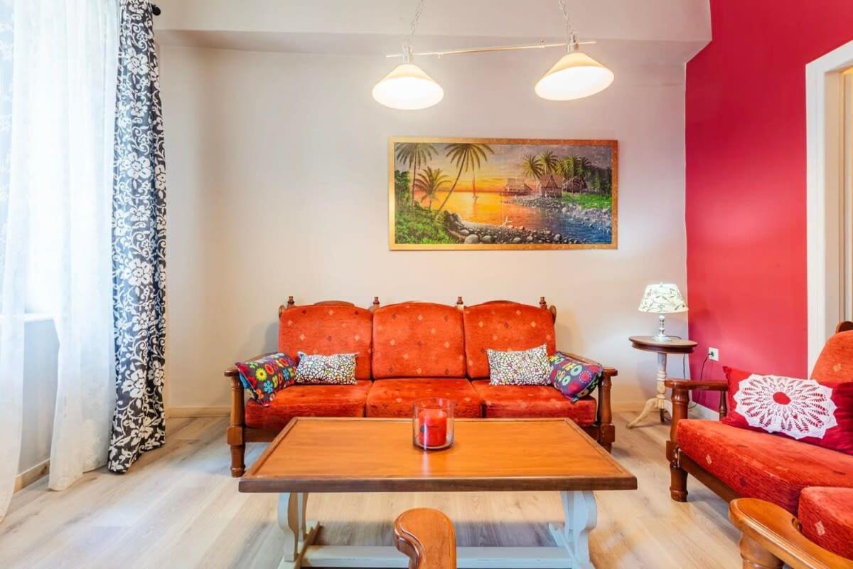 Kalamata Rose Nest - Urban Comfy Escape Exterior photo